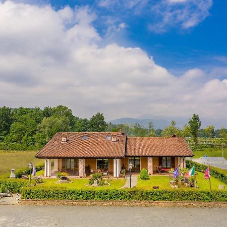 Vila Agriturismo Il Nido Di Bacco Markrabství Markrabství Saluzzo Exteriér fotografie