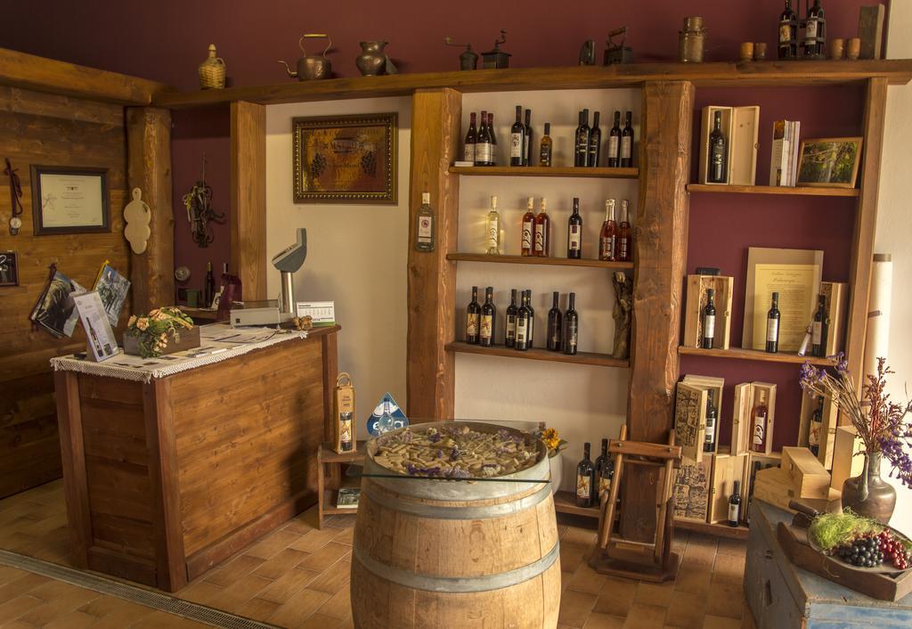 Vila Agriturismo Il Nido Di Bacco Markrabství Markrabství Saluzzo Exteriér fotografie